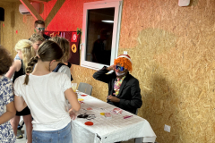 20250718_194439242_iOS