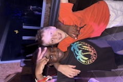 20250725_193449222_iOS