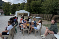 20250805_185417842_iOS